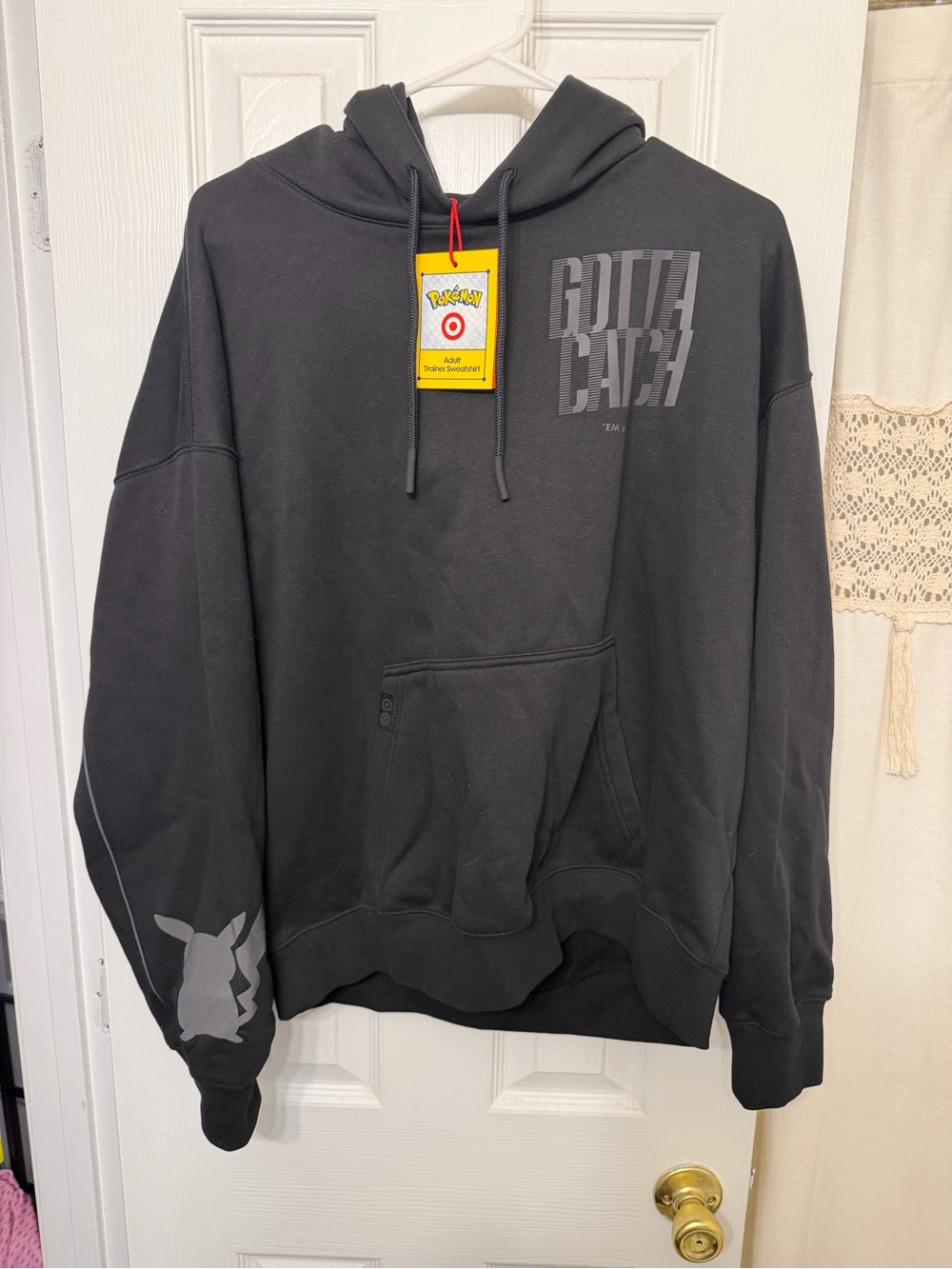 Pokemon Black 'Gotta Catch' Men's Pullover Hoodie